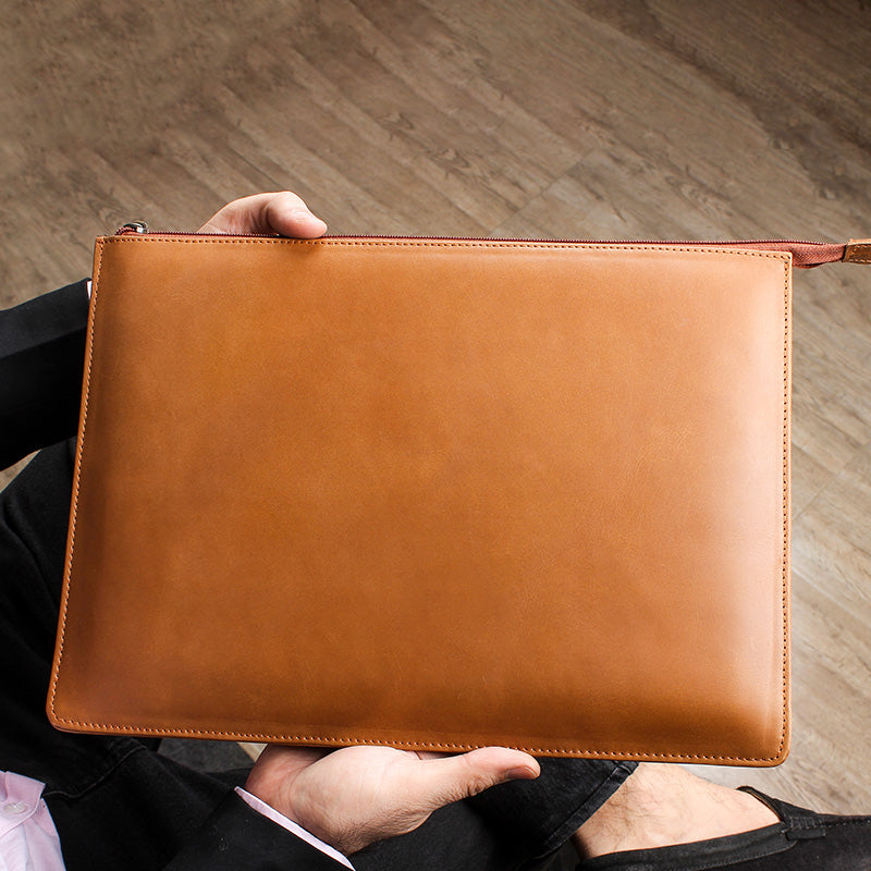 lifestyle leather laptop pouch