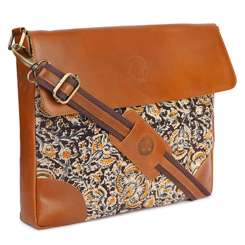 Fashionable floral laptop bag 