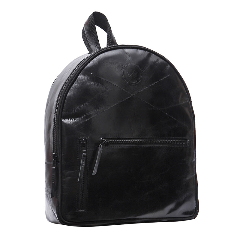 Leather backpack for school with zipper clouser