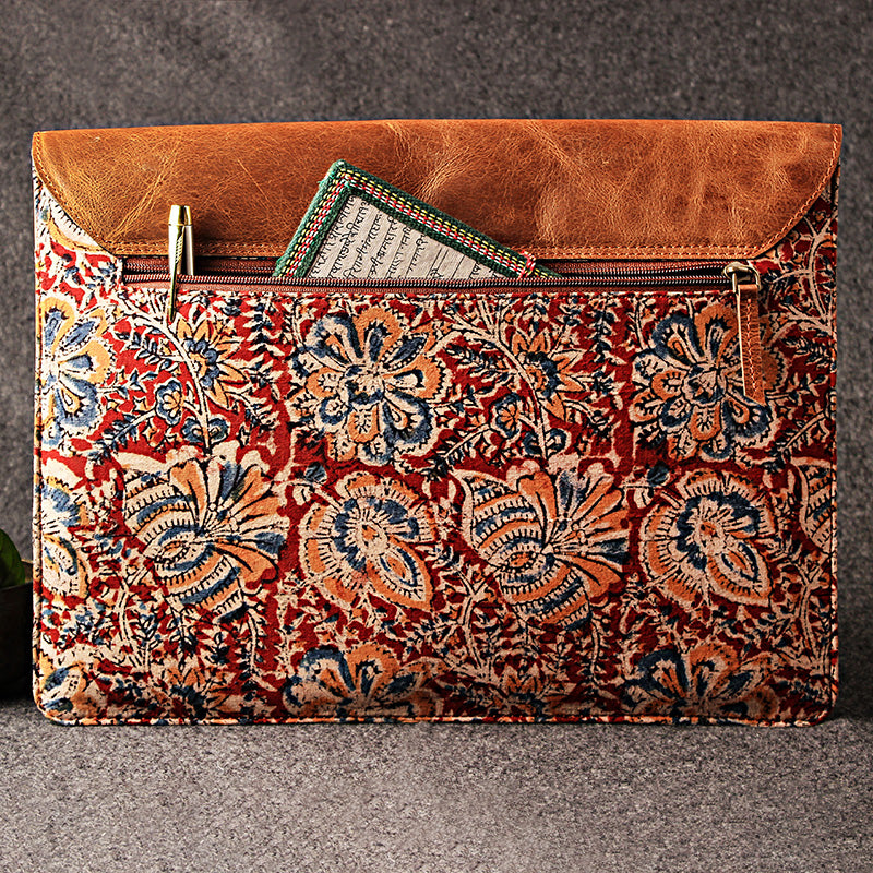 fabric laptop sleeve back